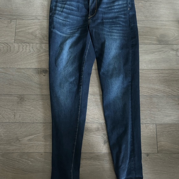 Stylish Blue Denim Jeans - Picture 2 of 4